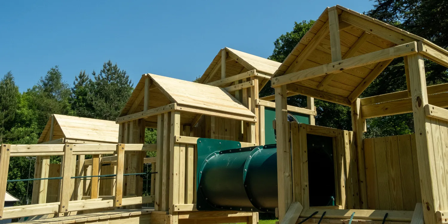 Caroline Parker image 3